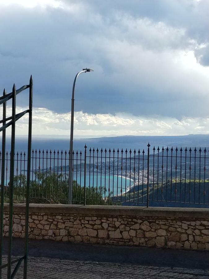 Sunshine Apartment Ταορμίνα Εξωτερικό φωτογραφία